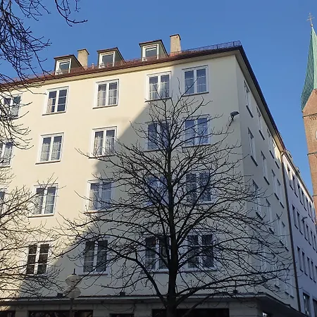 Hotel Der Tannenbaum-3